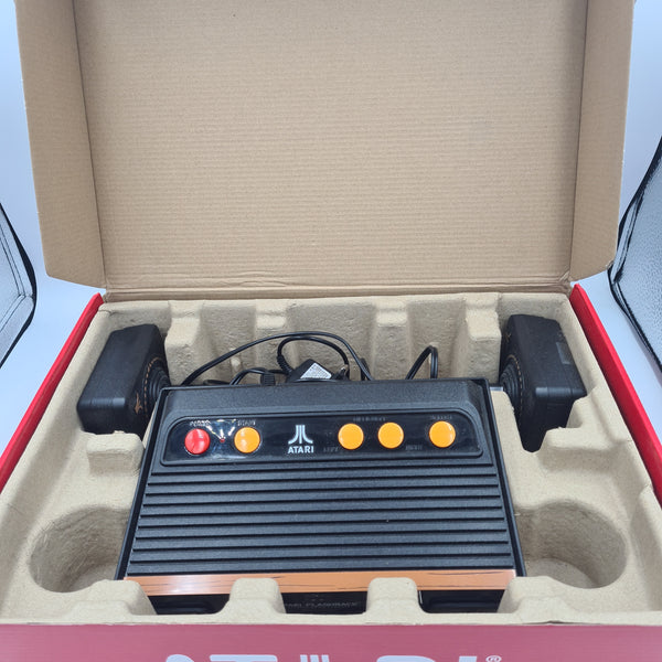 ATARI FLASHBACK 6 100 BULIT-IN GAMES