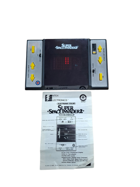 SUPER SPACE INVADERS 2 HAND-HELD GAME CONSOLE