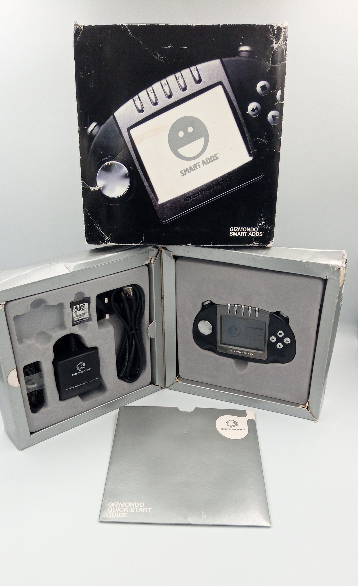 GIZMONDO CONSOLE BOXED